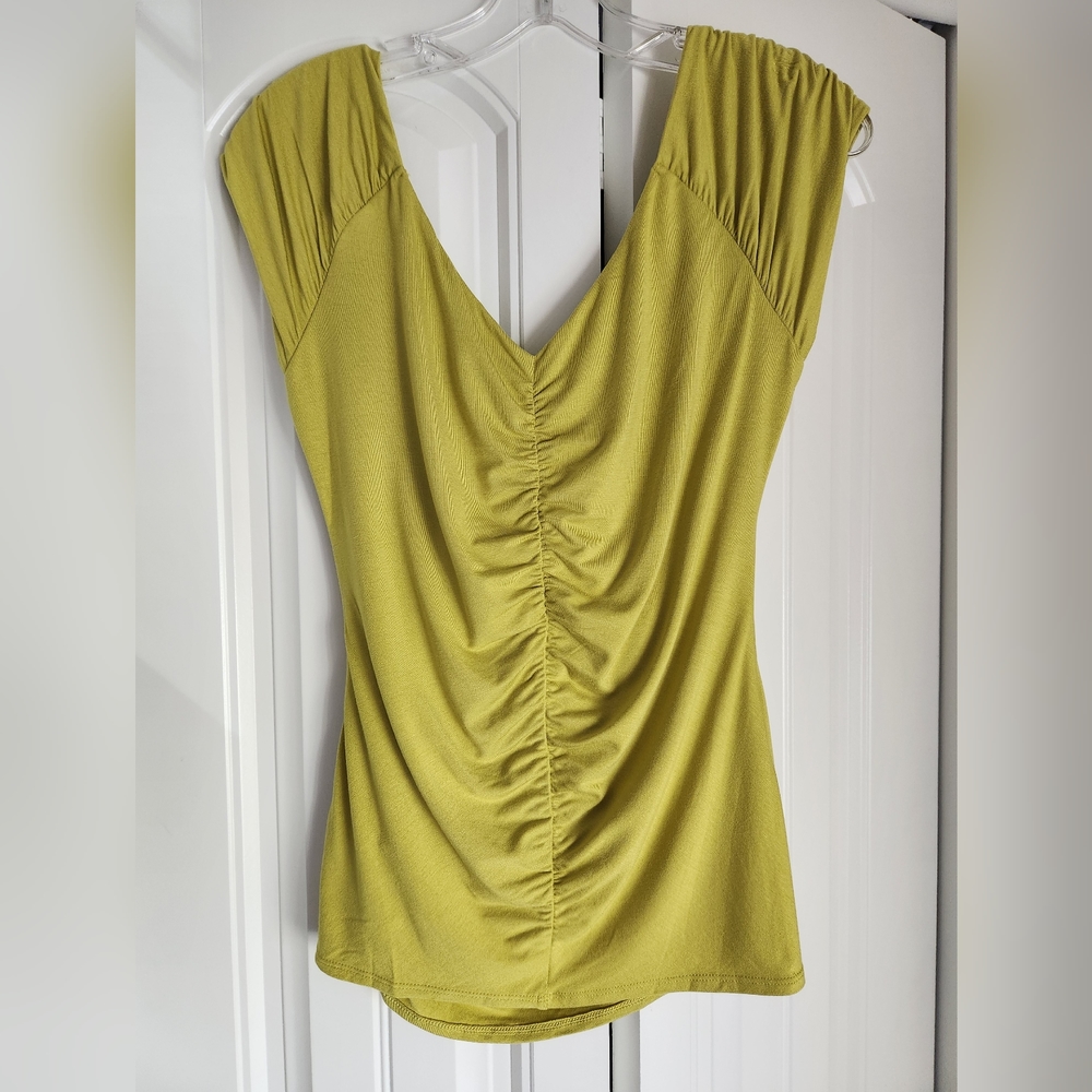 Beautiful WHBM Reversible Top in Size M!!!